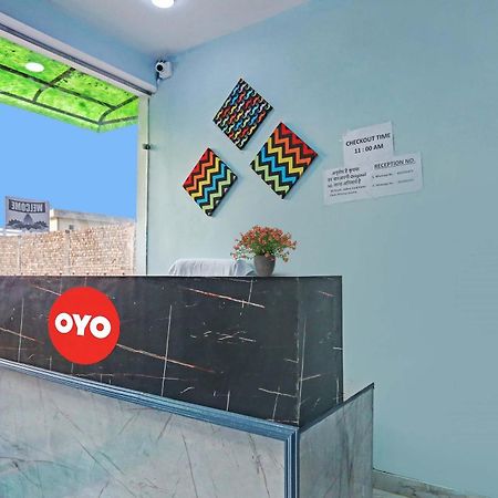 Hotel O Surya Gold Guest House Najafgarh Exterior foto