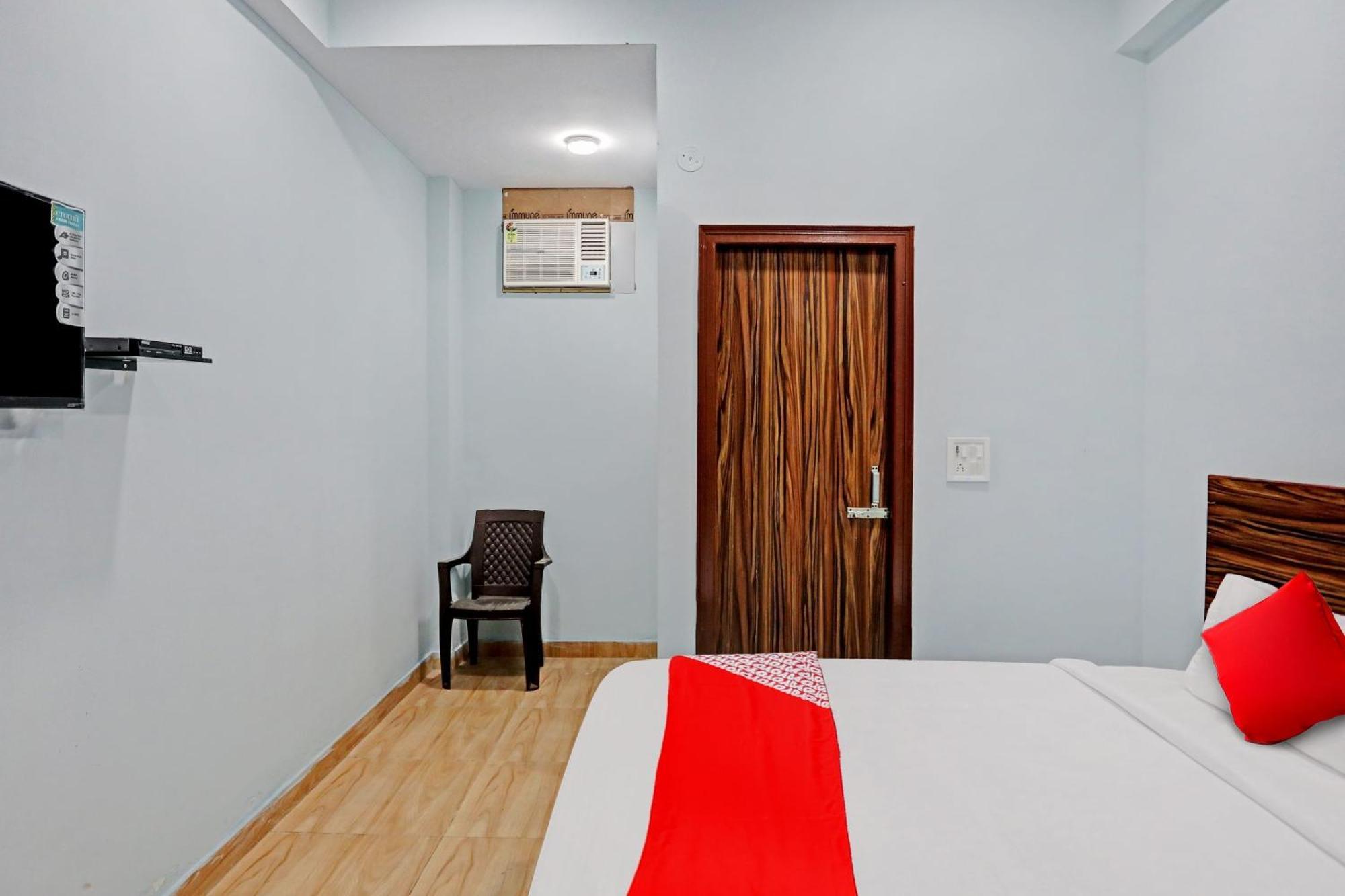 Hotel O Surya Gold Guest House Najafgarh Exterior foto