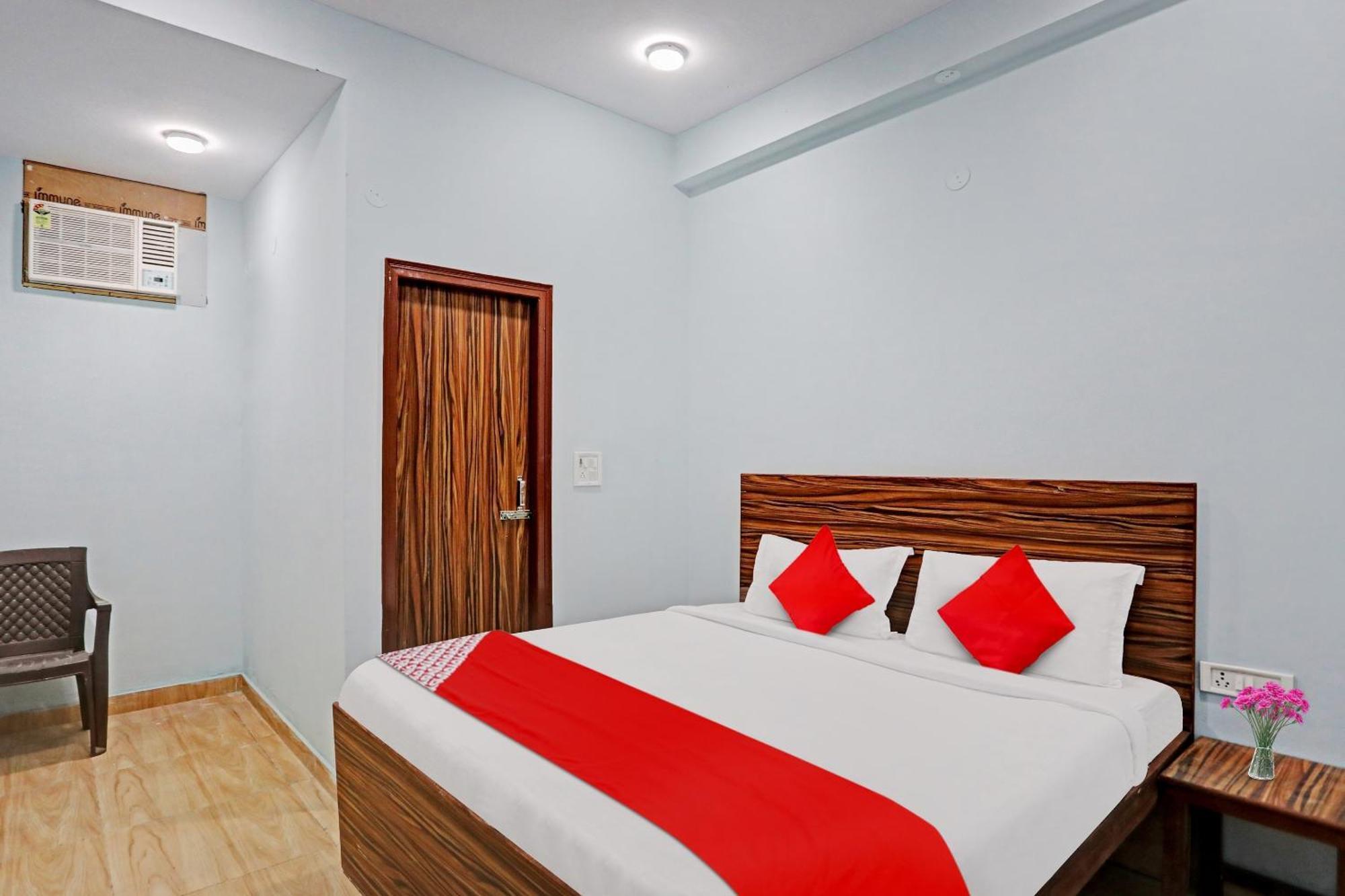 Hotel O Surya Gold Guest House Najafgarh Exterior foto